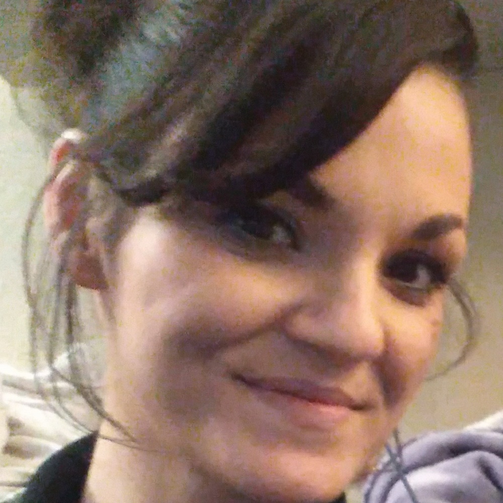 Meet your Posher, Becky